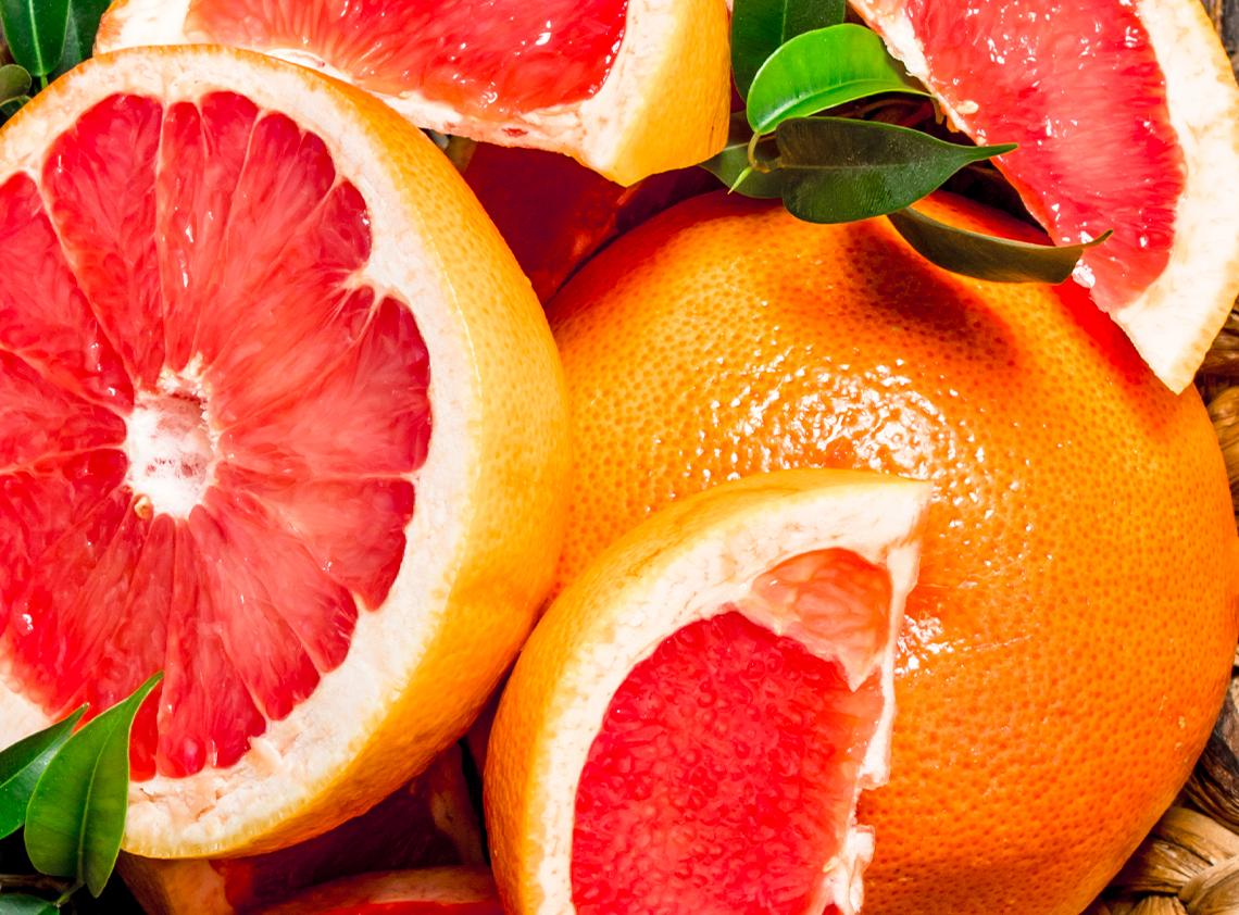 Fragancia con la frescura del pomelo, una sensación energizante y vigorizante. Ideal para quienes disfrutan de perfumes impactantes desde el primer momento.